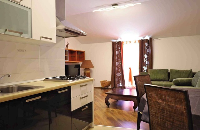 Studio 200 m from the beach