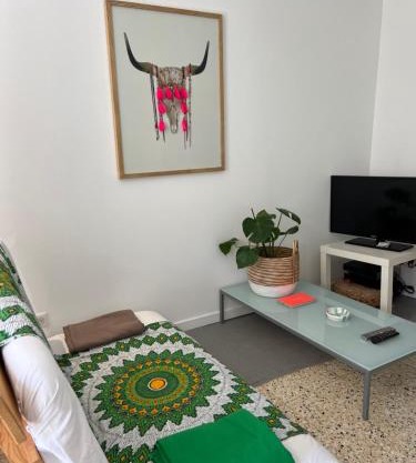 Studio Chambre voutée en Provence