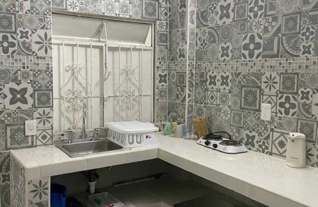 Studio close to downtown beachnn