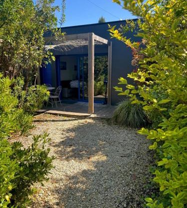 Studio entre bois et mer, chez Mathilde et Jérémy