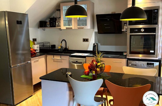 Studio situé à 30 mètres de la plage Anse à l'âne