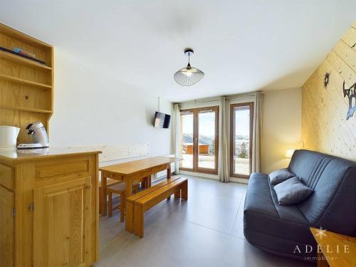 Studio spacieux rénové, exposition sud, proche des pistes - FR-1-398-669