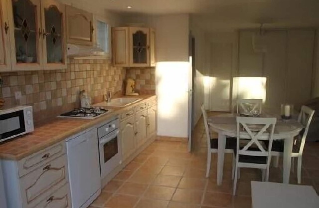 Studio Vacation nine, any comfort, in the countryside - the gateway to the Camargue