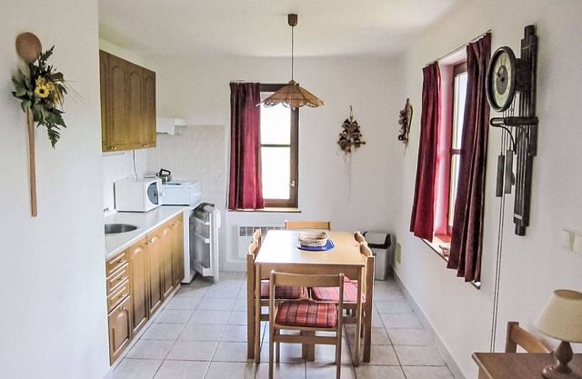 Stunning private villa for 8 guests with WIFI, pool, TV, patio, pets allowed and panoramic view
