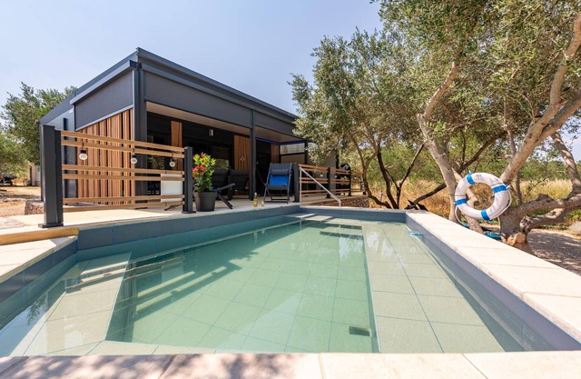 Stunning home in Tkon