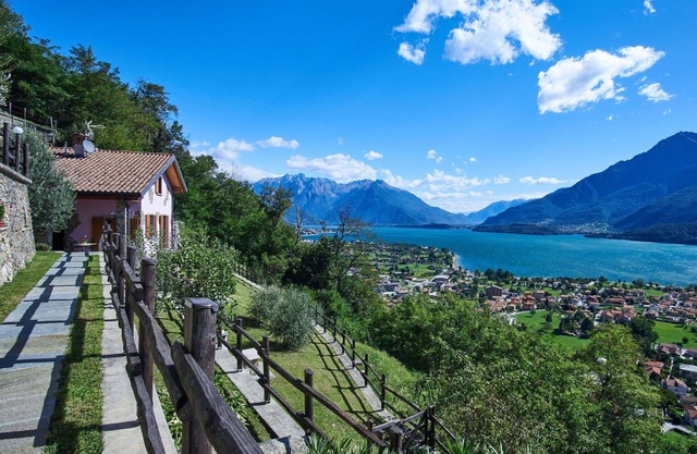 Stunning private villa for 6 people with WIFI, TV, patio and pets allowed
