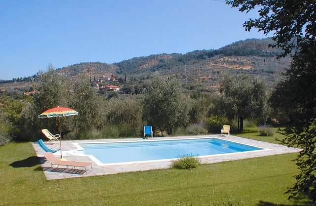 Stunning private villa for 6 people with private pool, WIFI and TV