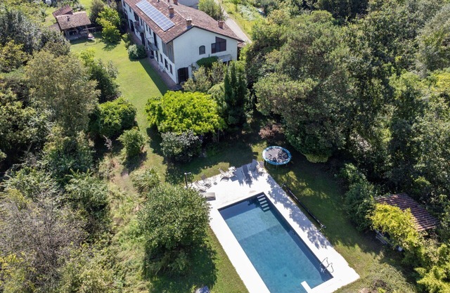 Stunning villa for 8 people with private pool, TV, patio, pets allowed and panoramic view