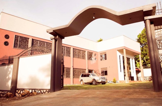 Stusky Lark Mini Hotel Seeta