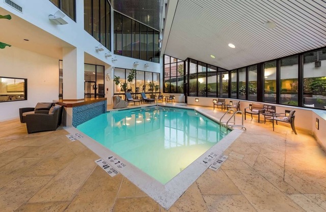 Stylish Downtown Getaway – Spacious & Serene | 3 Units