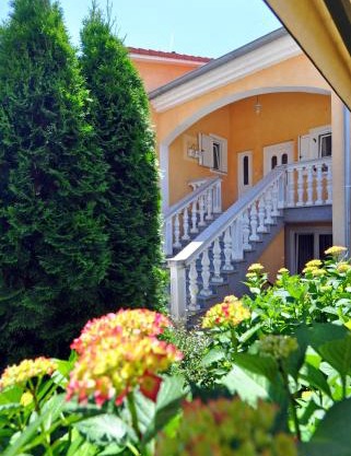 Suitable Summer Apartments