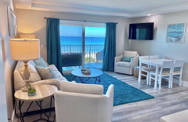 Summit 1BR-Sleeps 5-Includes Beach Service Chairs for Spring - Fall 2025!