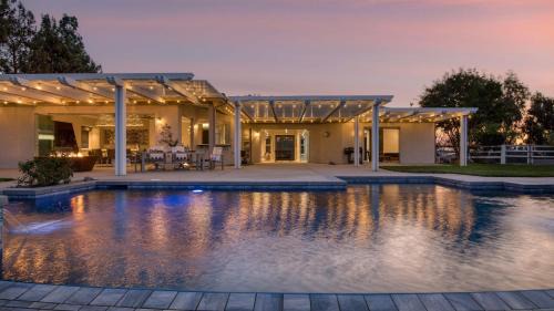 Summit Ranch by AvantStay Infinity Pool Views
