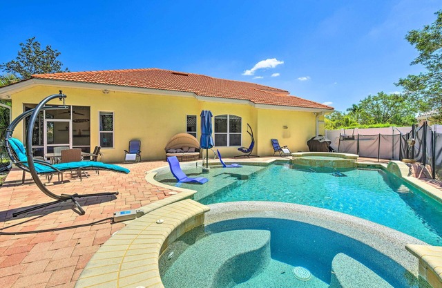 Sun-Soaked Sarasota Oasis w/Pool & Hot Tub!
