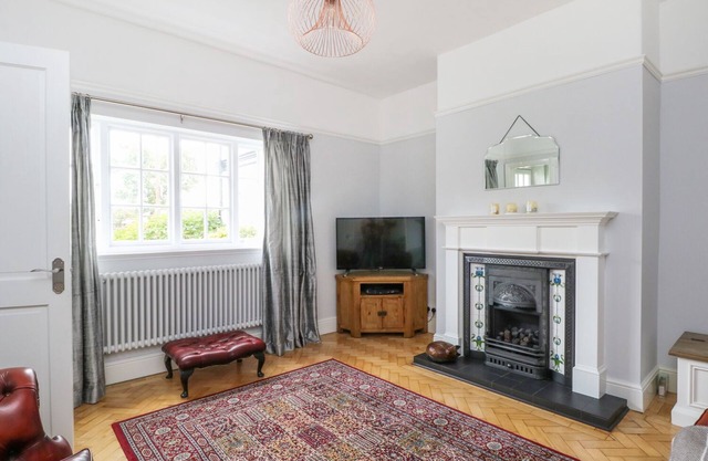 SUNLIGHT SOAP COTTAGE, family friendly in Port Sunlight