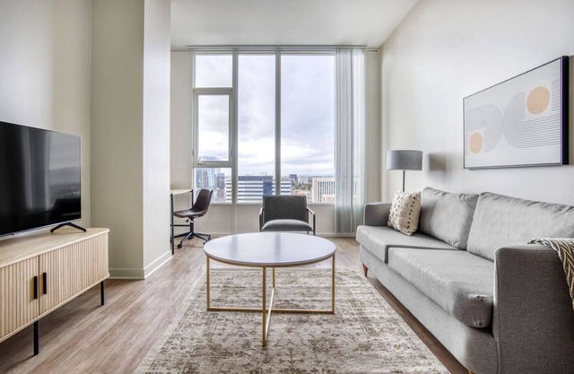 Sunny San Jose 1BR w/Gym & Pool, good access to 280 & 101, by Blueground