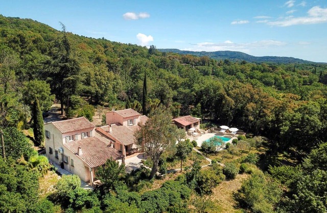 Superbe villa près Saint-Tropez