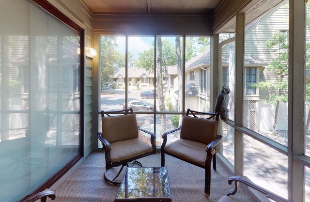 Swing into Your Golf Escape in Sunset Beach. CV2D