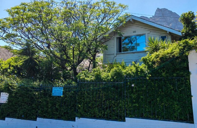 Swiss Cottage Guest House