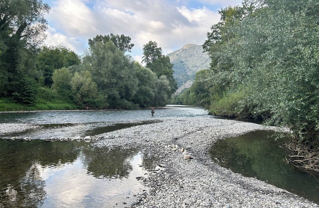 T2 700 m from town center and 1200 m from the grotto