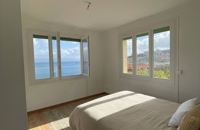 T3 sea view, 5min from town center