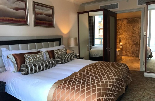 TAJ Cape Town - Private Luxury One Bedroom Suite