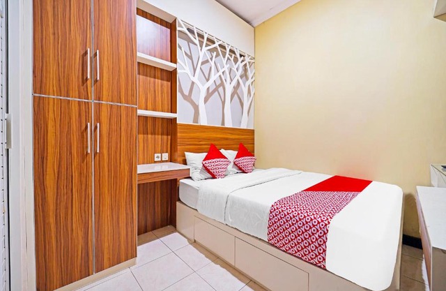 Tatti Inn Syariah Seturan RedPartner
