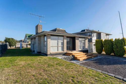 Taupo Escape! - 7 Min Walk to the Lake and Sail Club