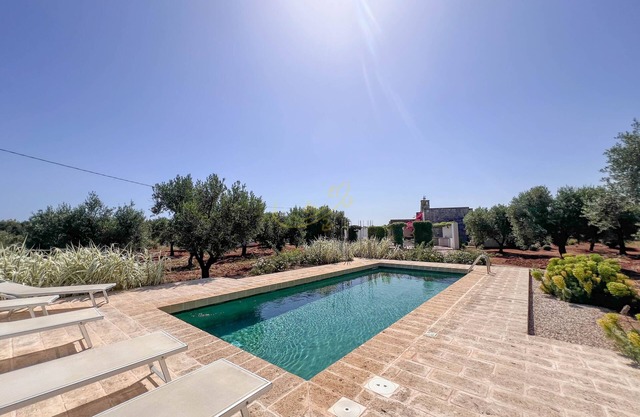 TD Torretta Macramè amid the Mediterranean scrub