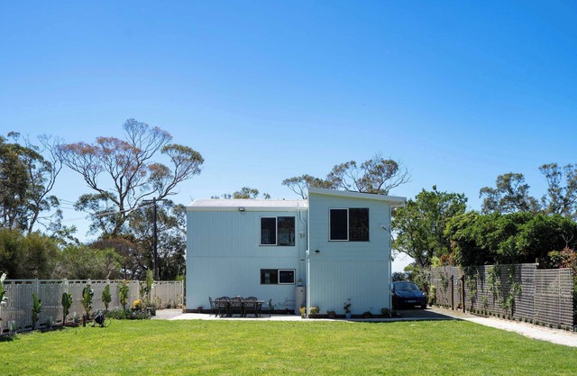 Tenby Point Waterfront Views & Tranquil Garden