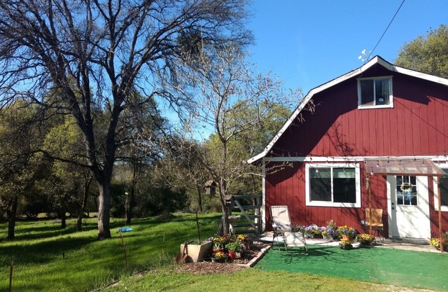 The Acorn Cottage | Rural Setting | Fast Internet!