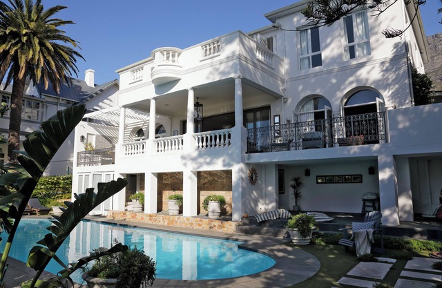 The Belvedere Villa - A Capetonian Haven