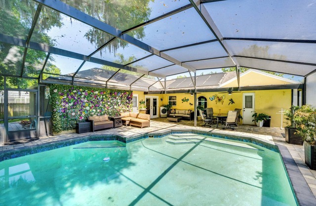 The Chillin Zen Den in Apopka with Pool + Pet Friendly!