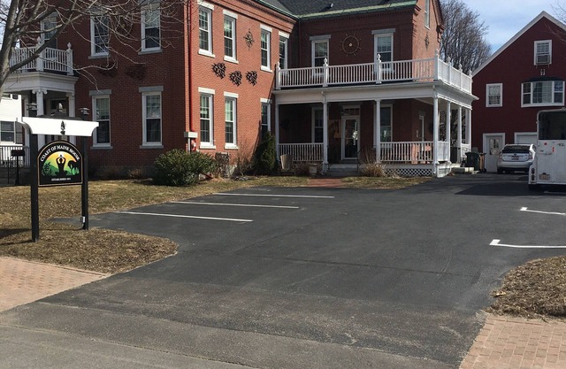 The coast of Maine a spacious 10 bedroom home. Equipped with an in ground pool