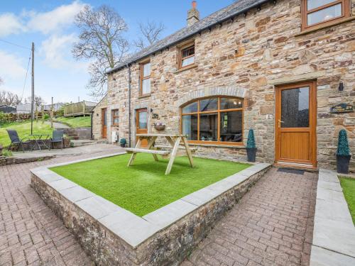 The Cottage - 28645