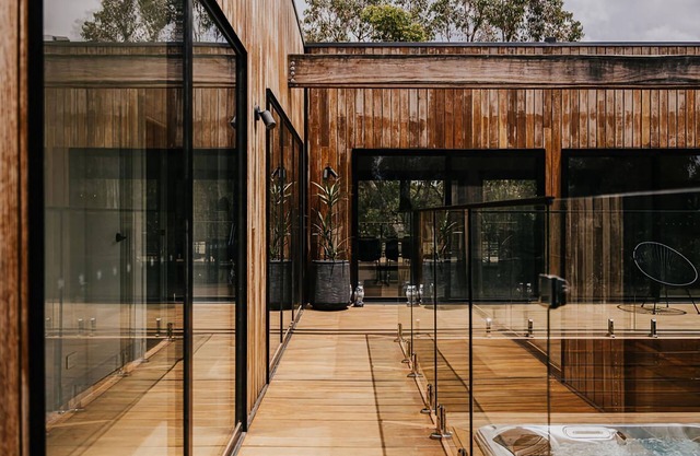 The Deck ~ Hepburn Springs/Daylesford ~ Spa, Sauna, Home Cinema!