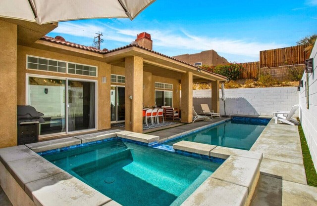 The Desert Gem Pool Spa Gated Private Home