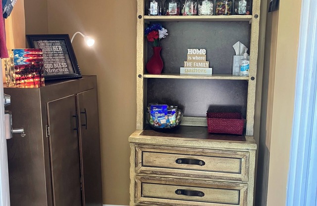 The Gathering Spot…with Beautiful sky views and a short ride to everywhere 🚗