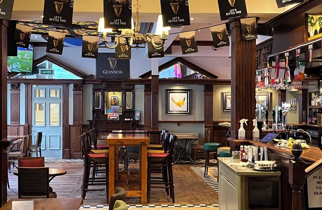 The Globe Inn