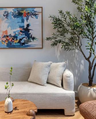 The Hideout, Khorfakkan