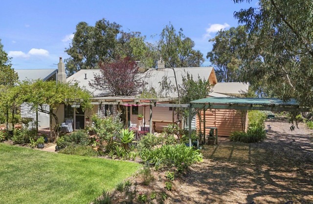 The Inn Between by Wine Coast Holidays