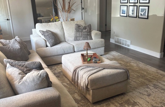 The Loyola – Warm & Welcoming Home Base for Your Pueblo Adventure