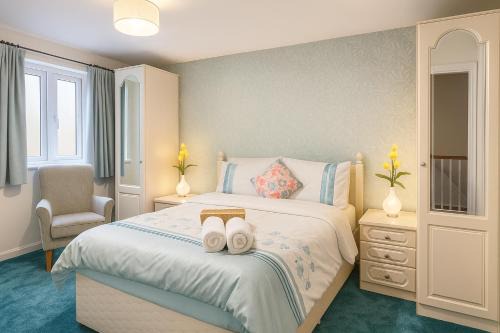 The RS Inn Cozy Homestay Premium Private Rooms With Parking Near Birmingham Airport, Lake Park For Solo, Couples & Family