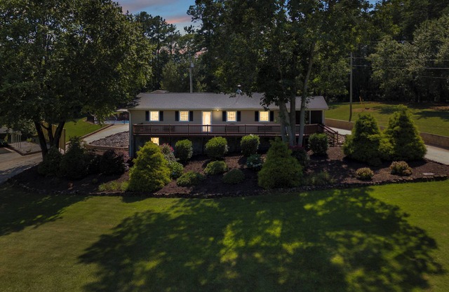 the TRail house 4Bdrm Biker's Paradise w/Pool