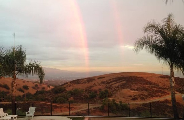 The Villa - Clean, Serene, Quiet & Amazing Views!