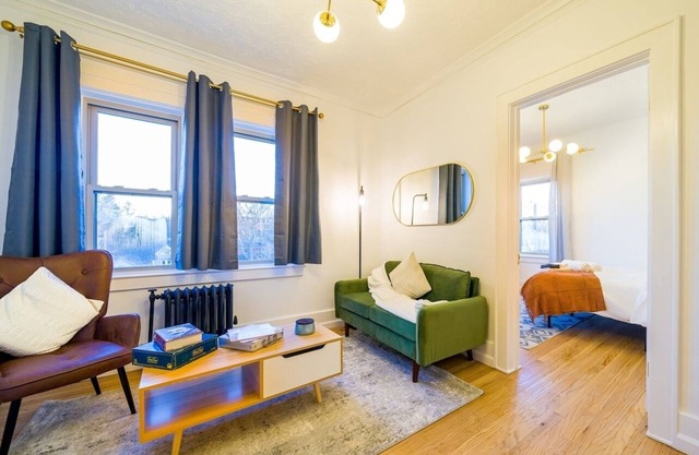 This apartment is a 1 bedroom(s), 1 bathrooms, located in Rochester, NY.