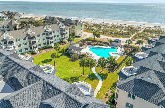 Tidewater H301 - Top Floor End Unit! Pool!