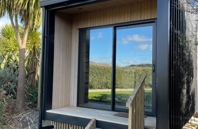 Tiny Oasis in the heads