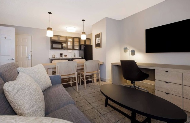 Top-Quality Amenities to Enjoy! with Full Kitchen, Pet-friendly Property!