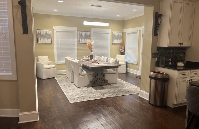 Top Rental 4000 Sqf oasis